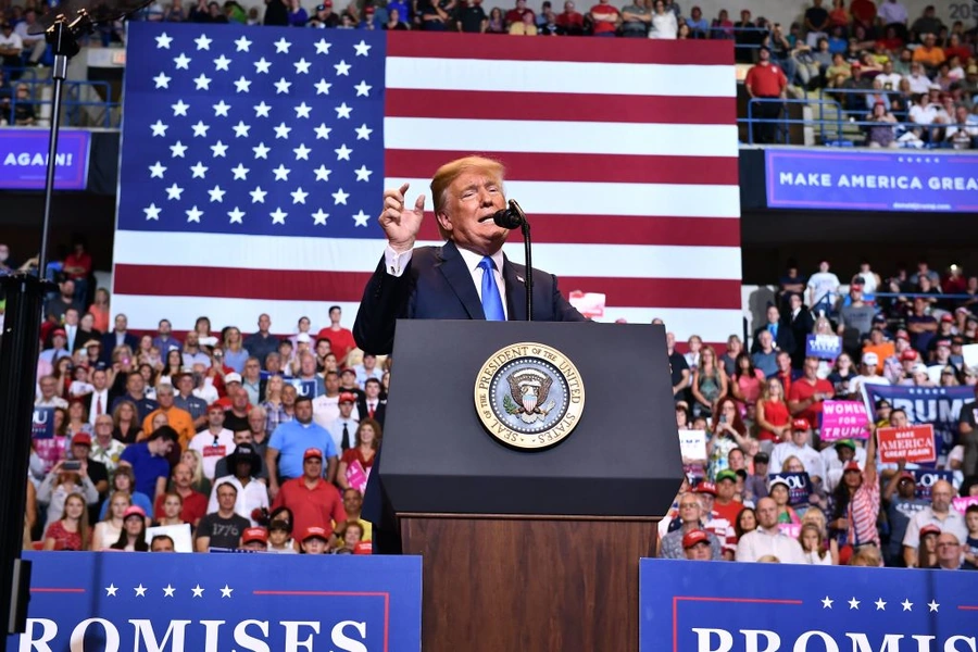 Trump busca a liderança dos EUA em IA e criptomoedas Trump-busca-a-liderança-dos-EUA-em-IA-e-criptomoedas